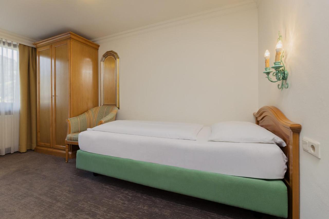 Hotel Tauernhof 카프룬 외부 사진