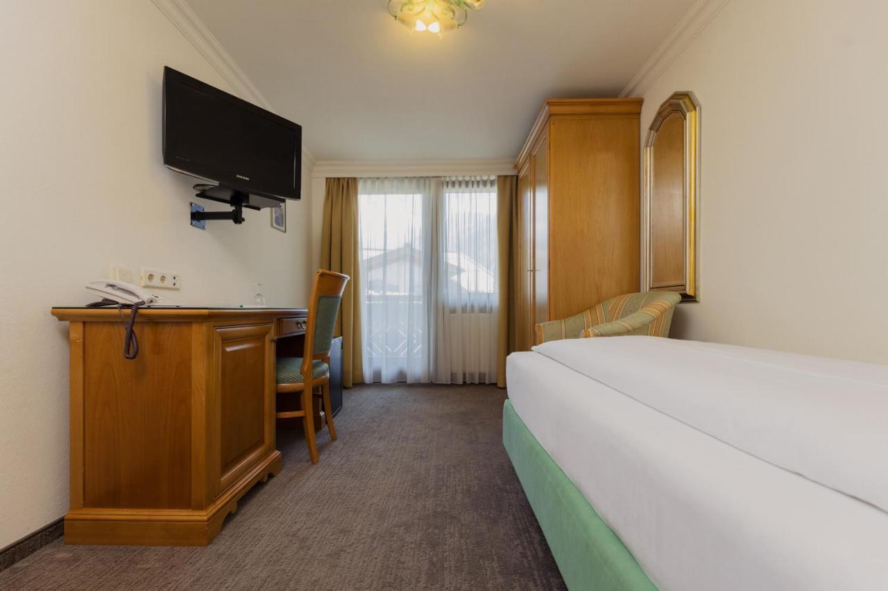 Hotel Tauernhof 카프룬 외부 사진
